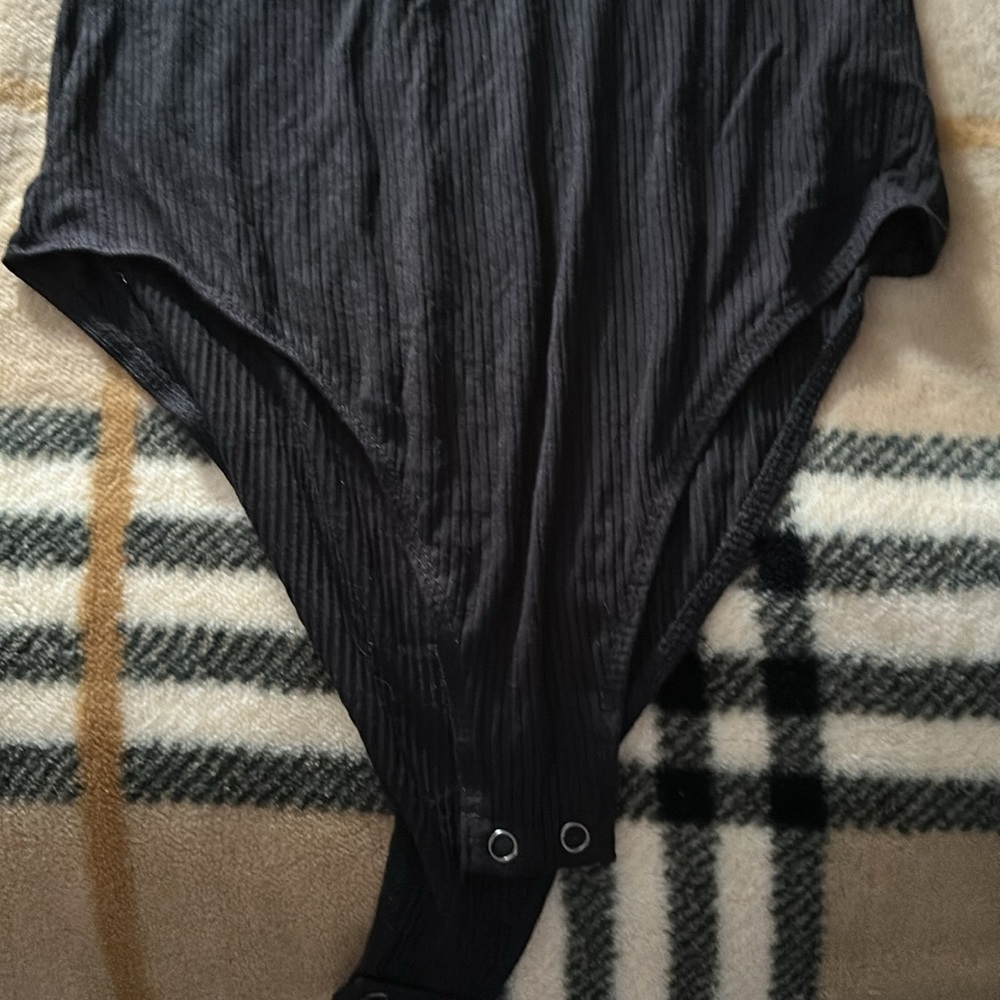 Forever 21 Bodysuit EUC - Picture 4 of 4